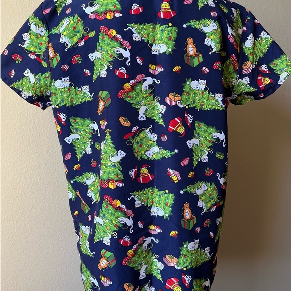 Serene Uniforms Festive Christmas Navy Blue Scrub Top - Picture 5 of 9
